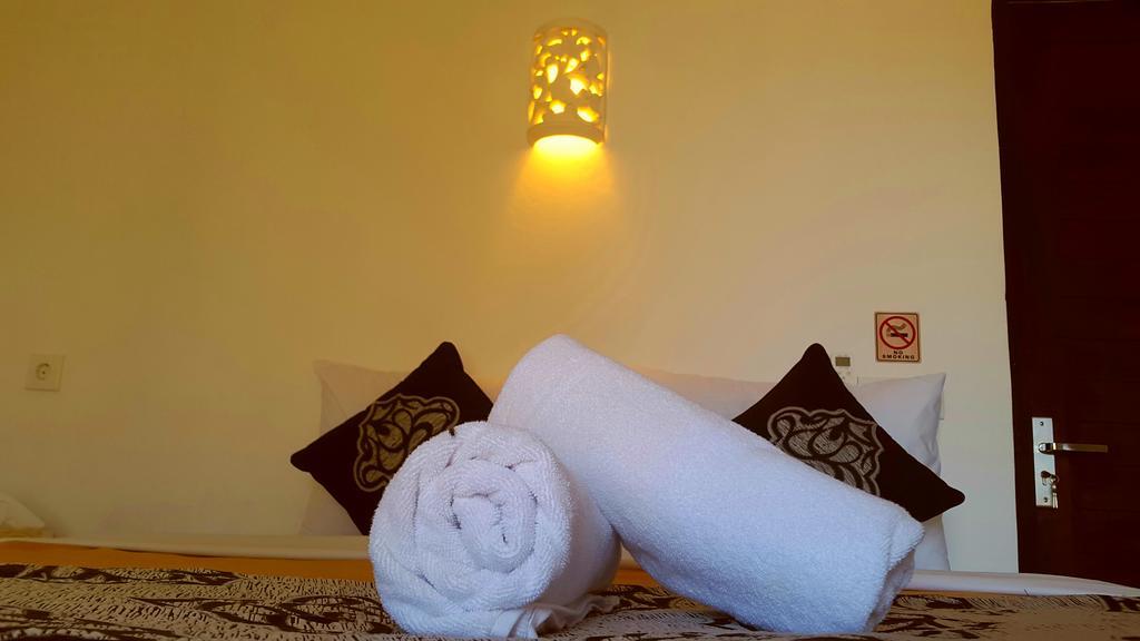 Kubu Sunset Guest House Nusa Lembongan Exterior foto